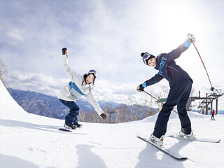 スキーと日帰り温泉を楽しもう♪ 群馬・栃木のスキー場【2022】