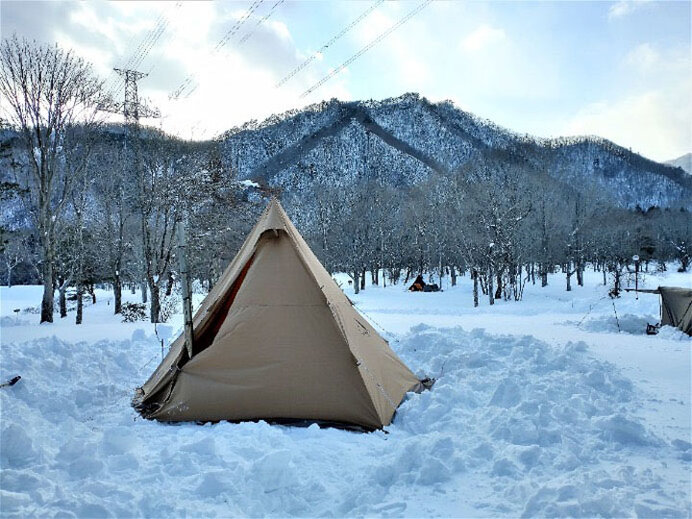 雪中キャンプがしたい！雪遊びも楽しめるキャンプ場は？【関東甲信越】